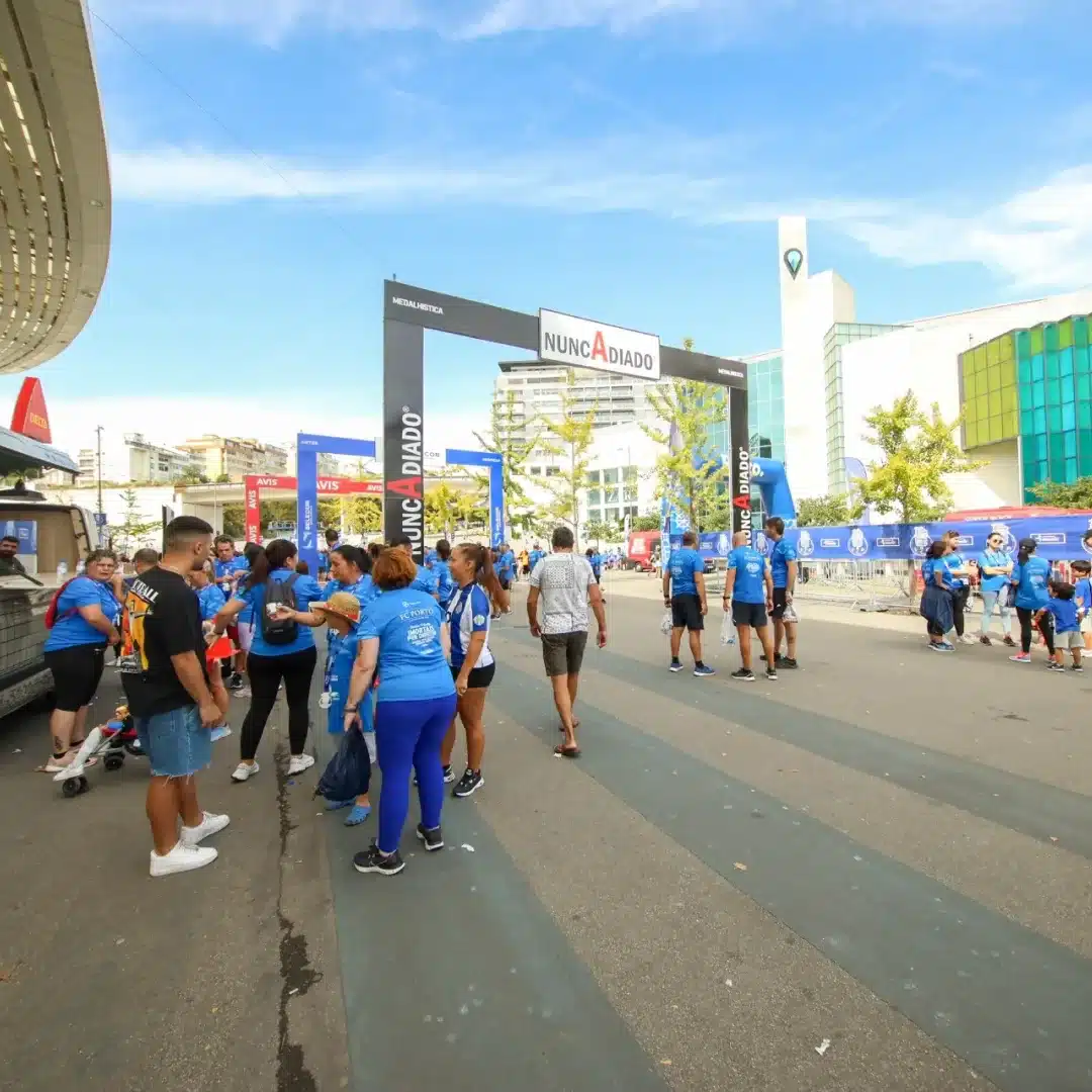 Imagem da linha de chegada da Corrida do Dragão.